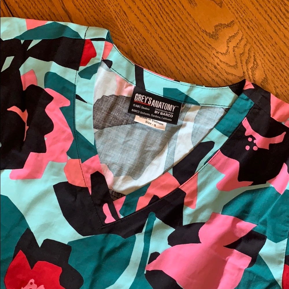 Grey’s Anatomy scrub top